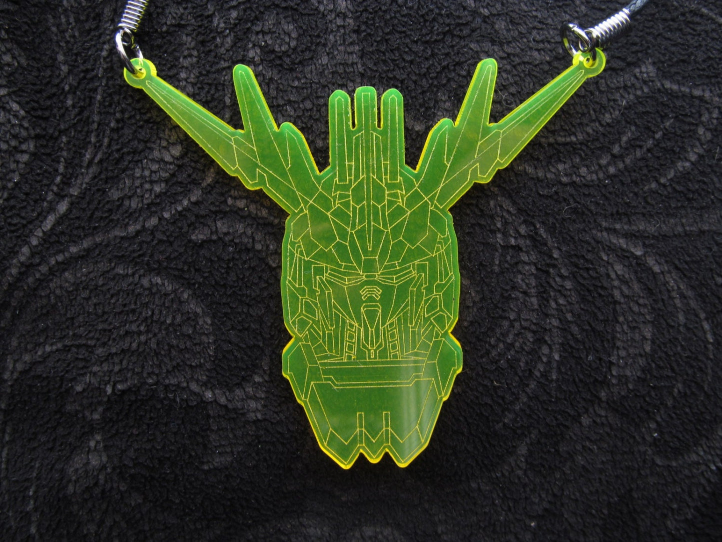 Banshee Gundam RX-0 necklace laser cut/engraved